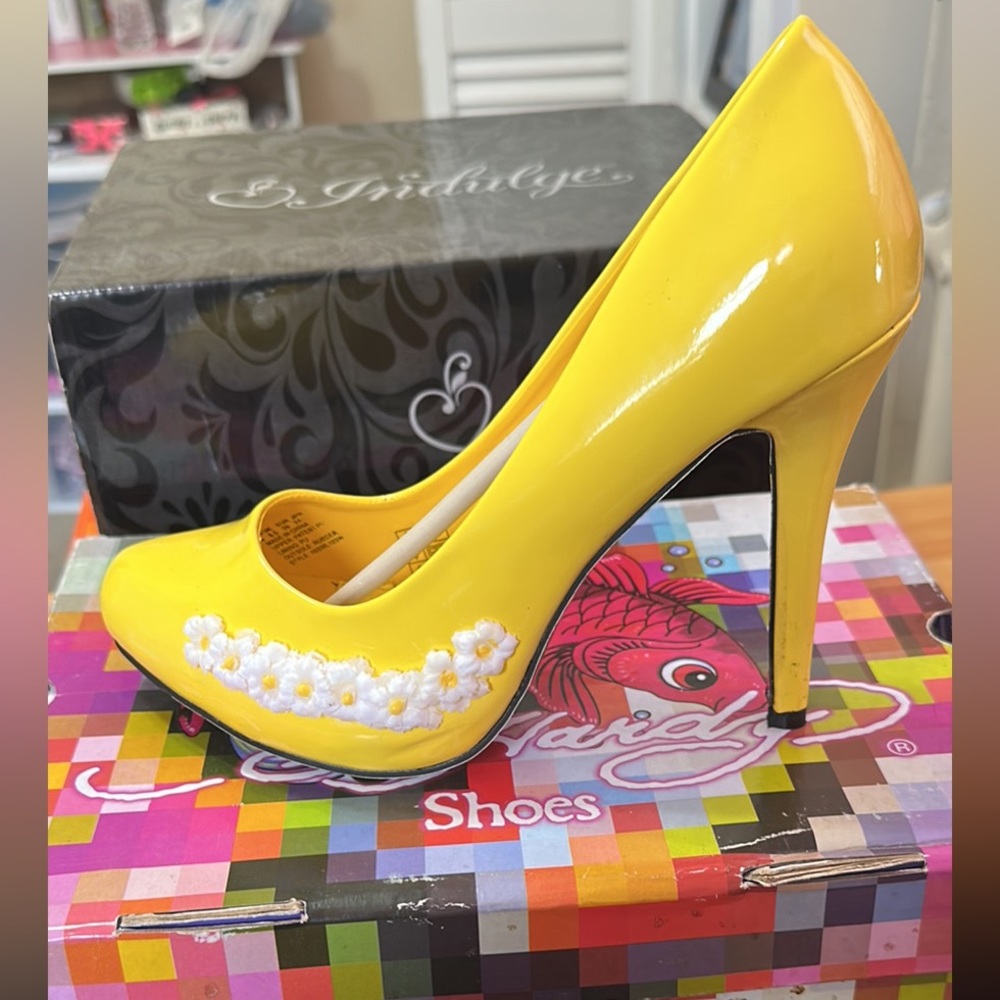 Yellow Ed Hardy Pumps